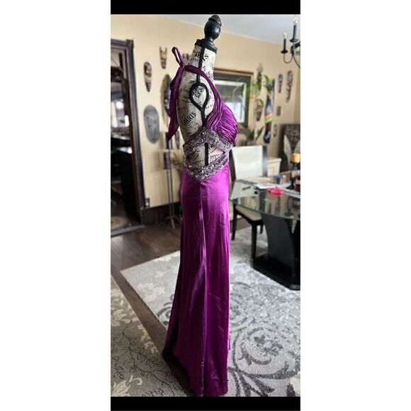 Faviana couture , Stunning, purple gown with side cut outs and Beautiful beading - Picture 4 of 16